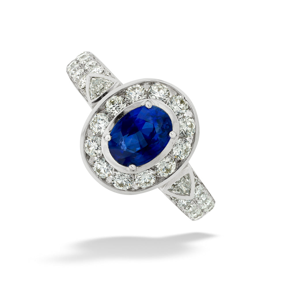 14kw 1.02ct Oval Blue Sapphire, 0.13tdw Triangle Diamonds & 0.74tdw Round Diamonds Ring sz 6.5
