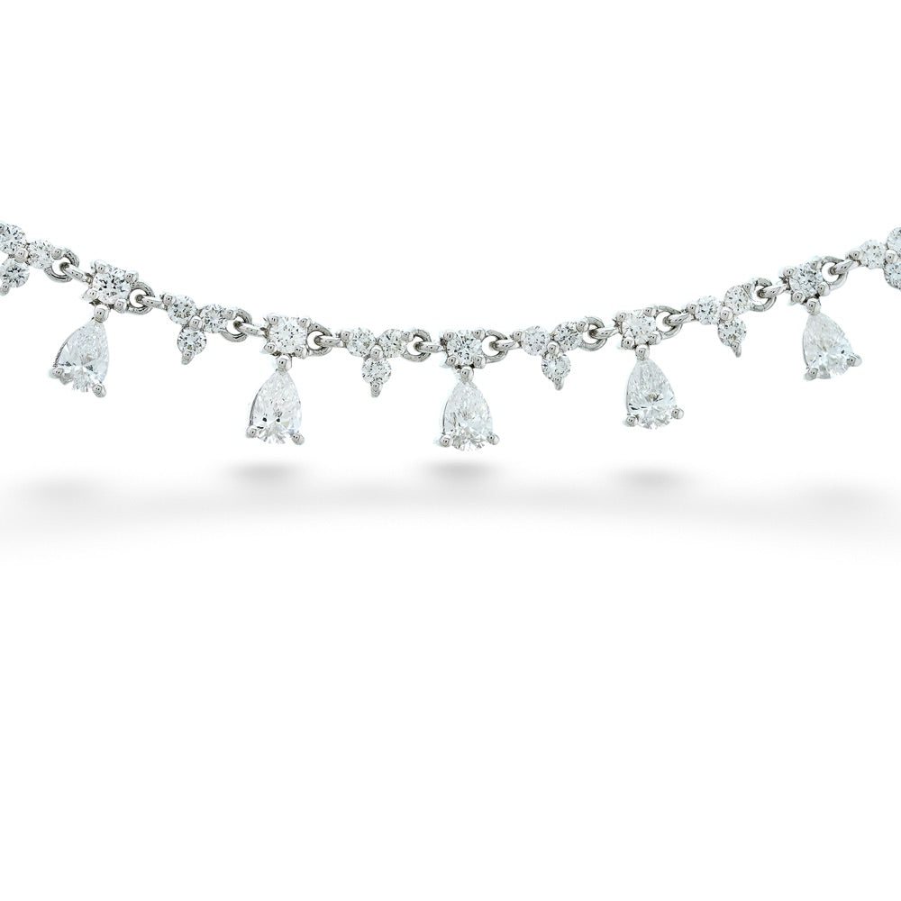 Diamond necklace with teardrop-shaped pendants