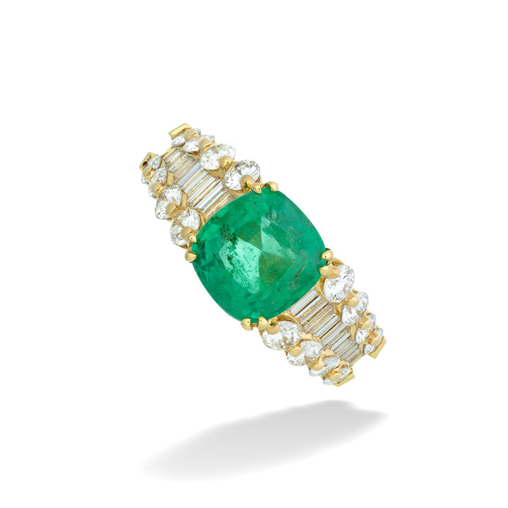 18K Yellow Gold Emerald and Diamond Ring