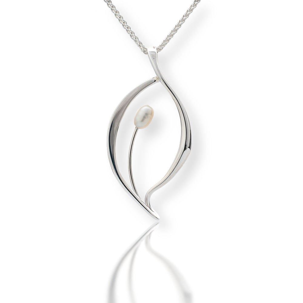  "Jonquil" Freshwater Pearl Pendant Necklace by E.L. Designs 
