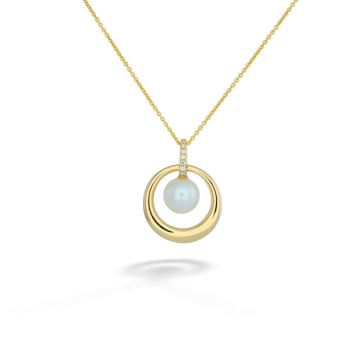 Pearl and Diamond Pendant Necklace by Shy Creation