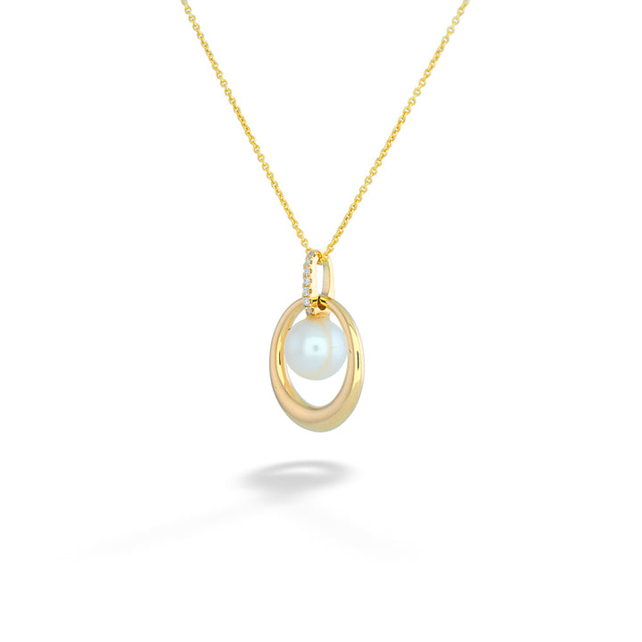 Pearl and Diamond Pendant Necklace by Shy Creation